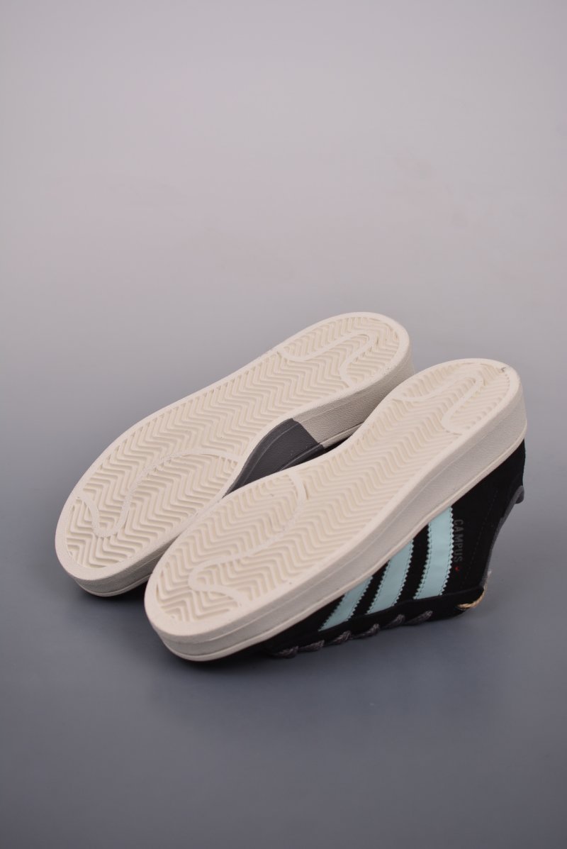 Adidas Campus 00s view