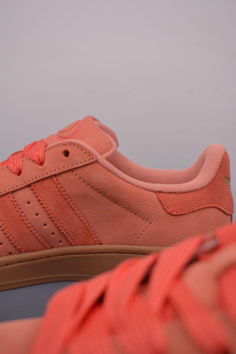 Adidas Campus 00s view
