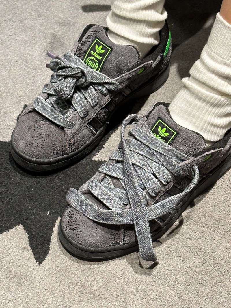 Adidas Campus 00s