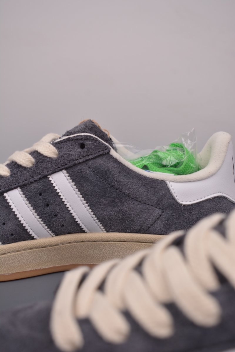 Adidas Campus 00s view