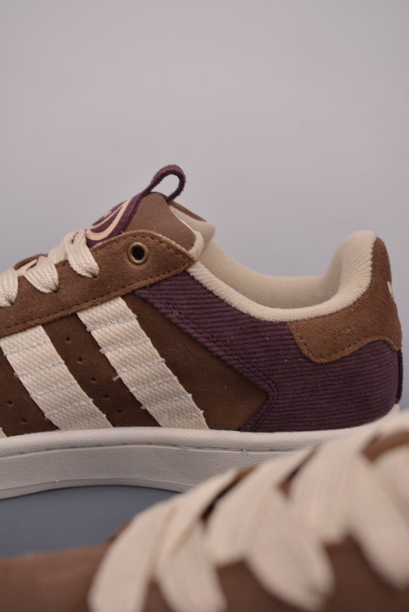 Adidas Campus 00s view