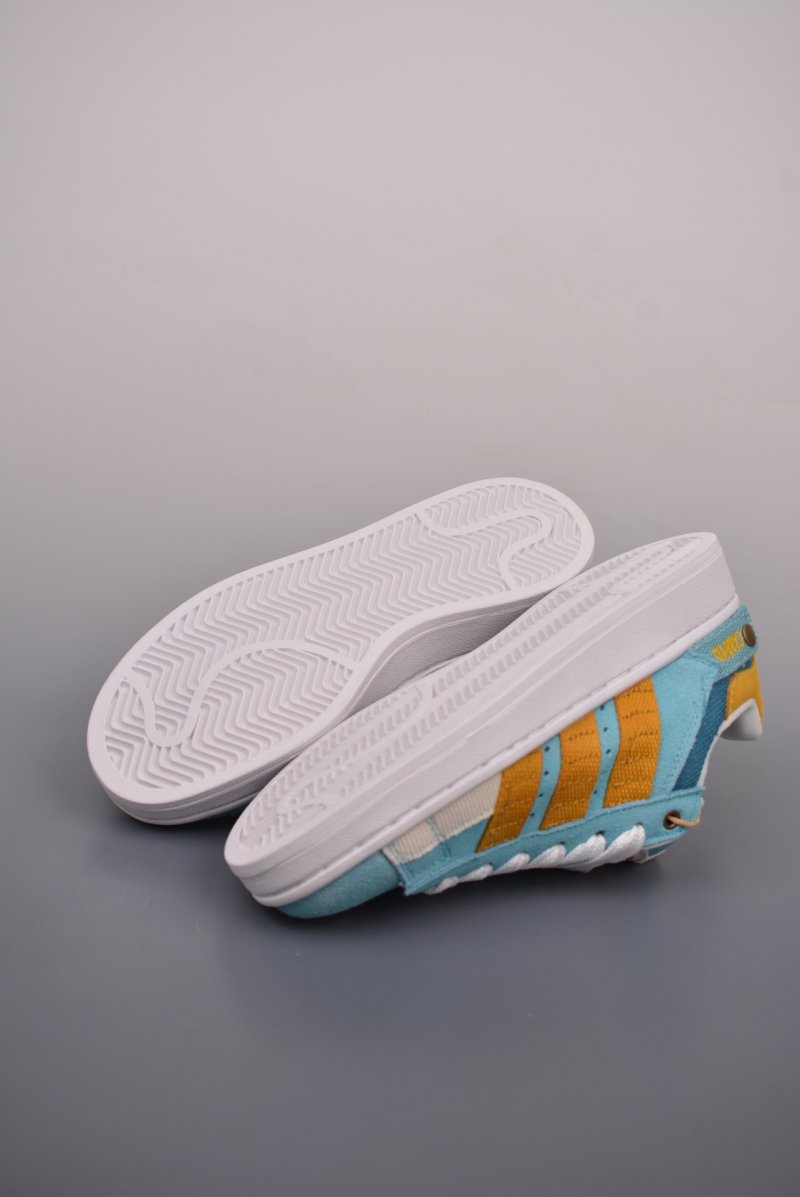 Adidas Campus 00s view
