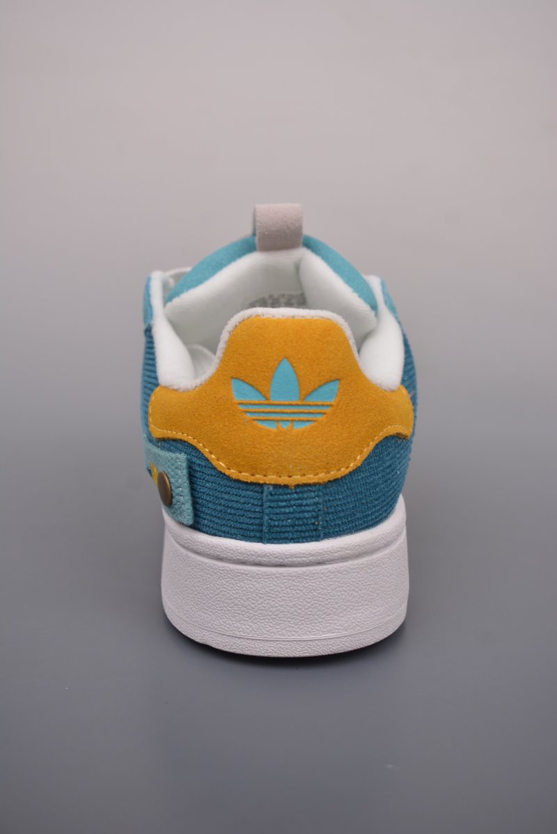Adidas Campus 00s view