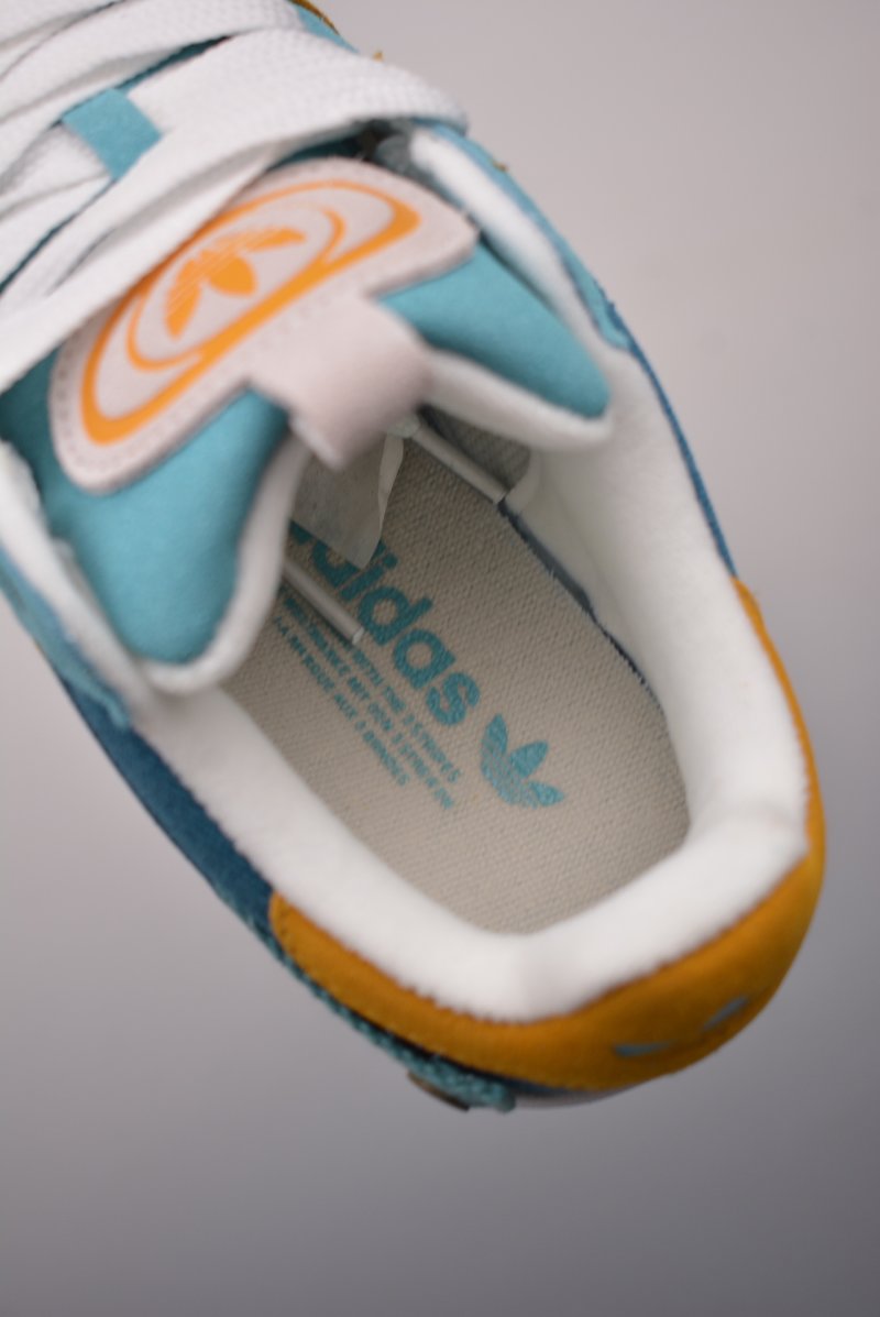 Adidas Campus 00s view