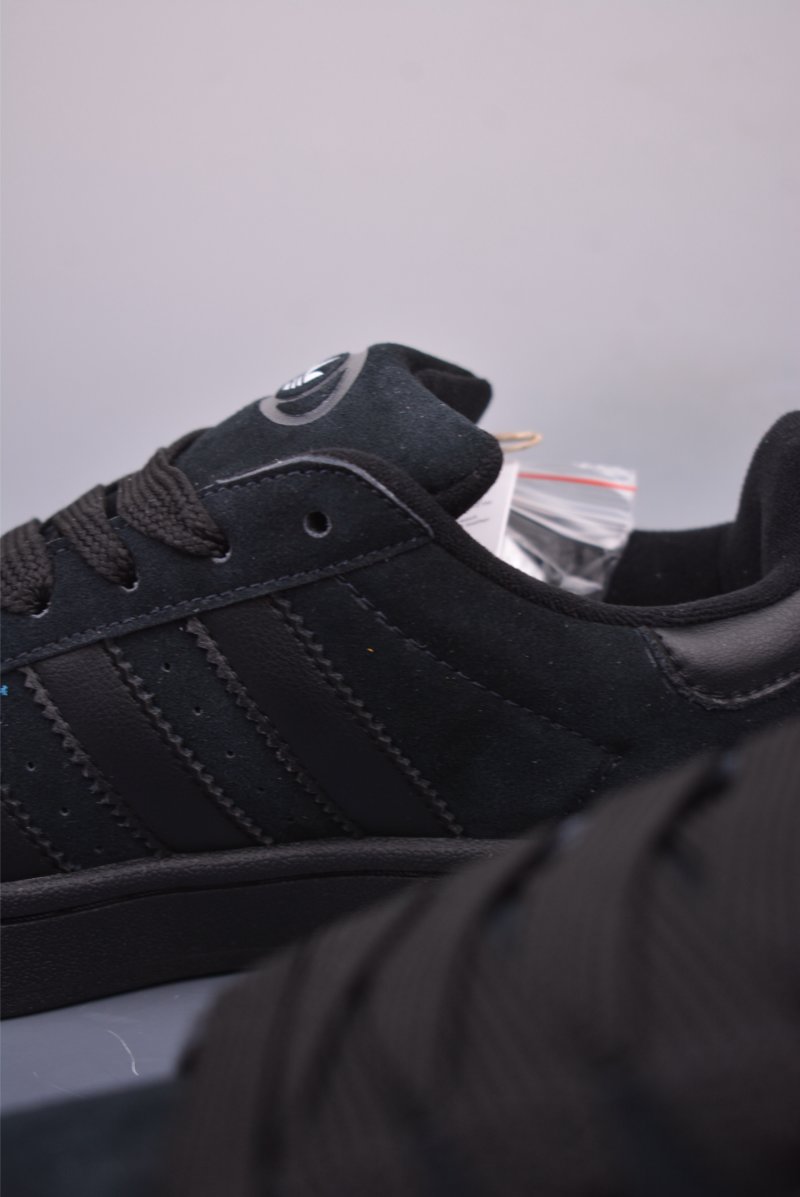 Adidas Campus 00s view