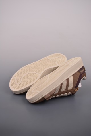 Adidas Campus 00s view 3