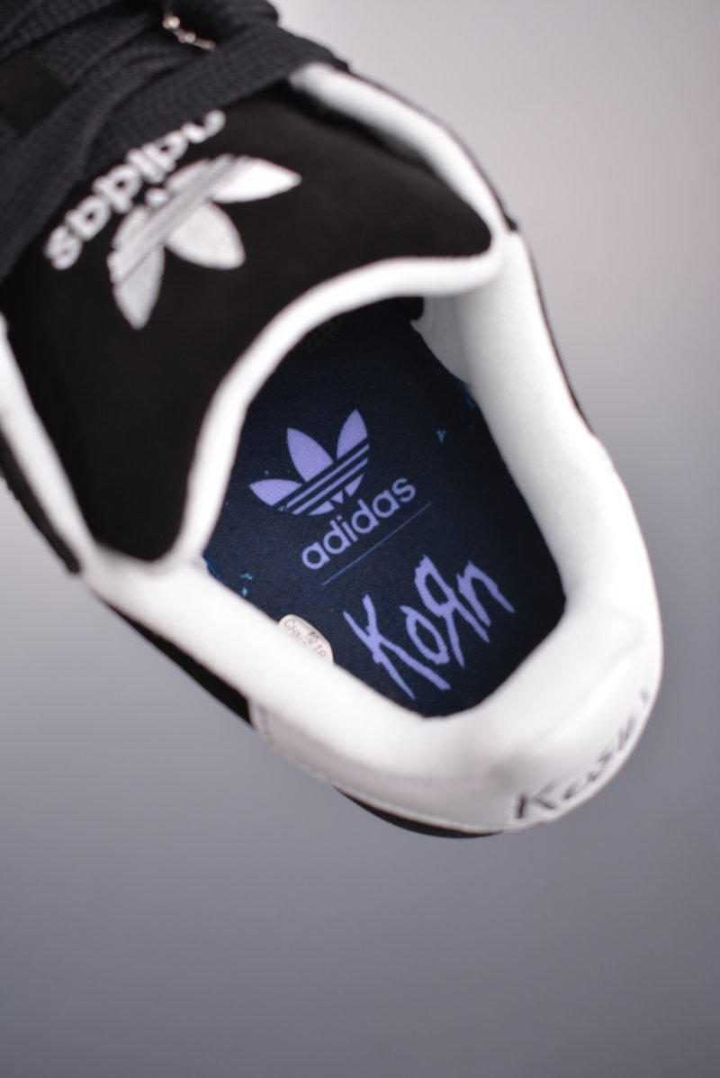 Adidas Campus 00s view
