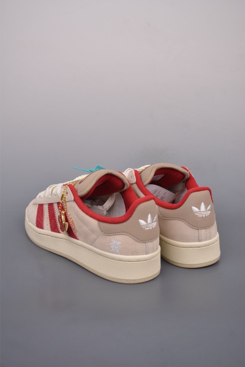 Adidas Campus 00s view