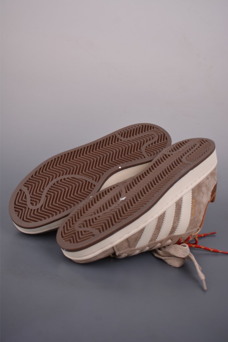 Adidas Campus 00s view