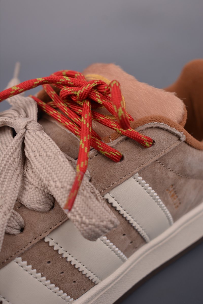Adidas Campus 00s view