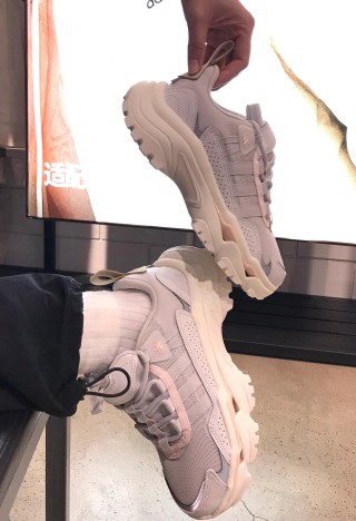 Adidas Citywowlk view 2