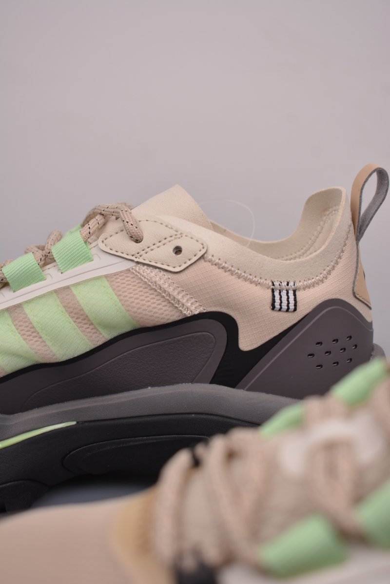 Adidas Citywowlk Lightstrike view