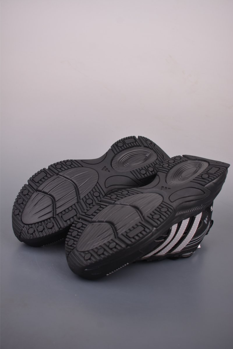 Adidas FC Classic view