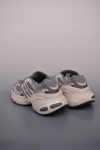Adidas Originals Adistar XLG 3D view 2
