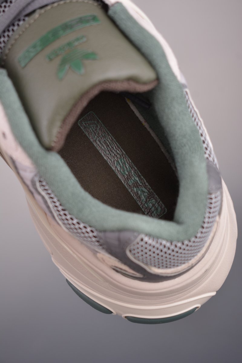 Adidas Originals Adistar XLG 3D view