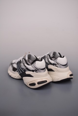 Adidas Originals Adistar XLG 3D view 2