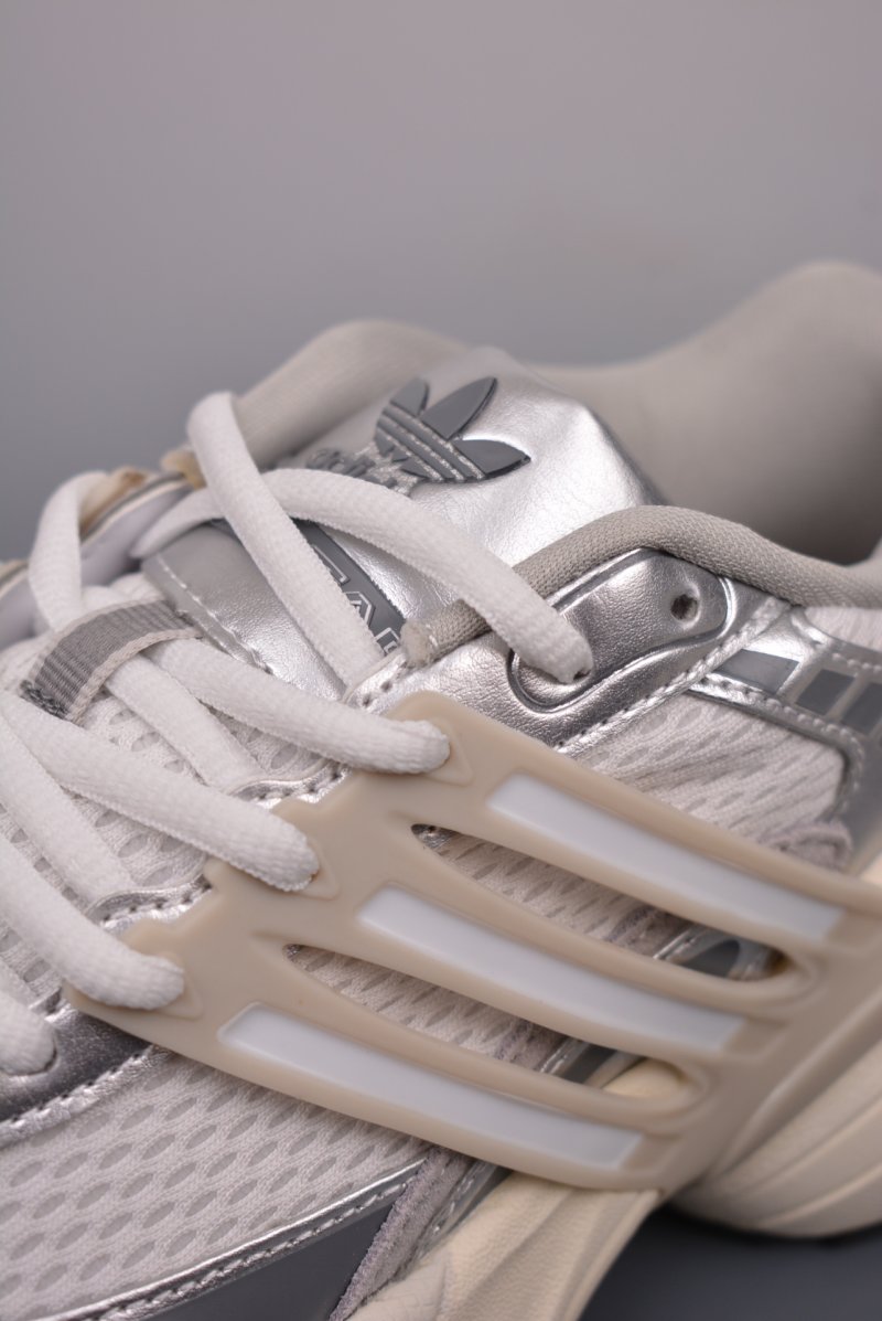 Adidas Originals Adistar XLG 3D view