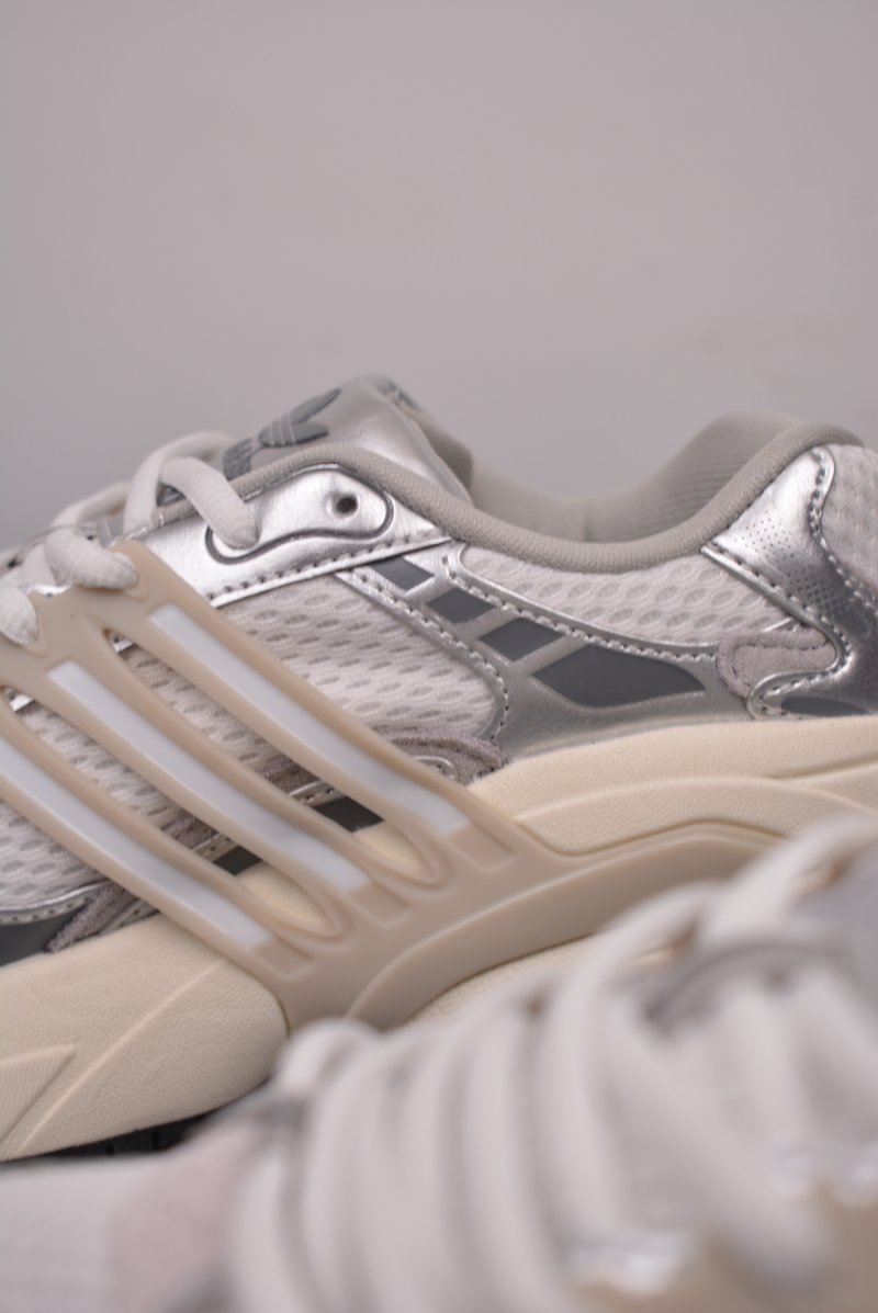 Adidas Originals Adistar XLG 3D view