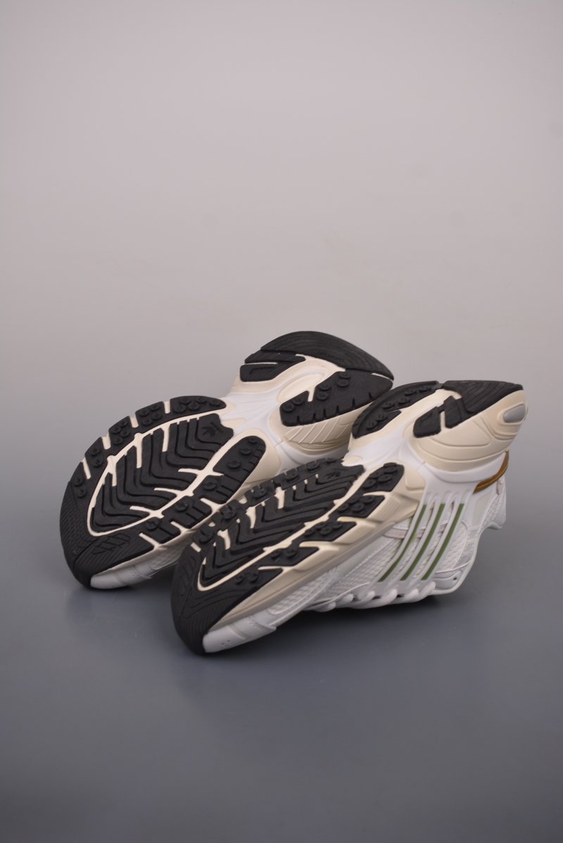 Adidas Originals Adistar XLG 3D view