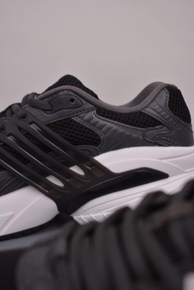 Adidas Originals Adistar XLG 3D view