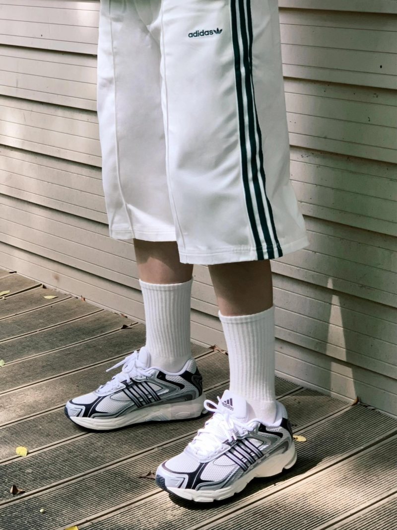 Adidas Originals Adistar XLG view