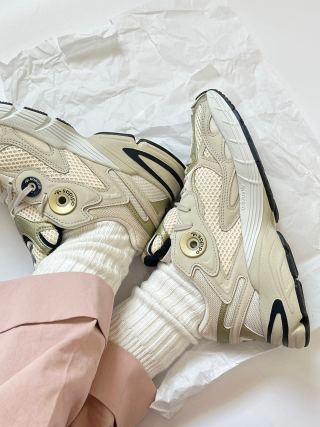 Adidas Originals Astir W view 1
