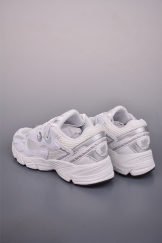Adidas Originals Astir W view 2