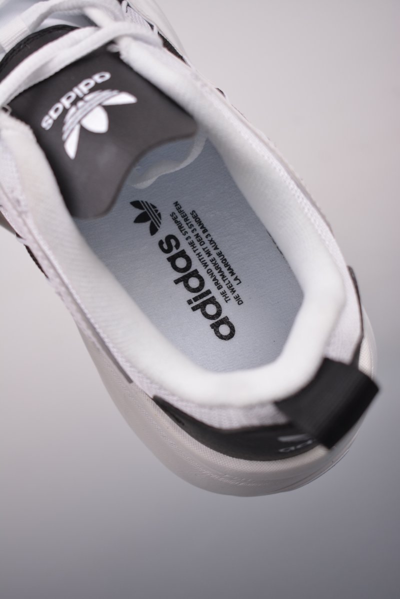 Adidas Ozgaia view