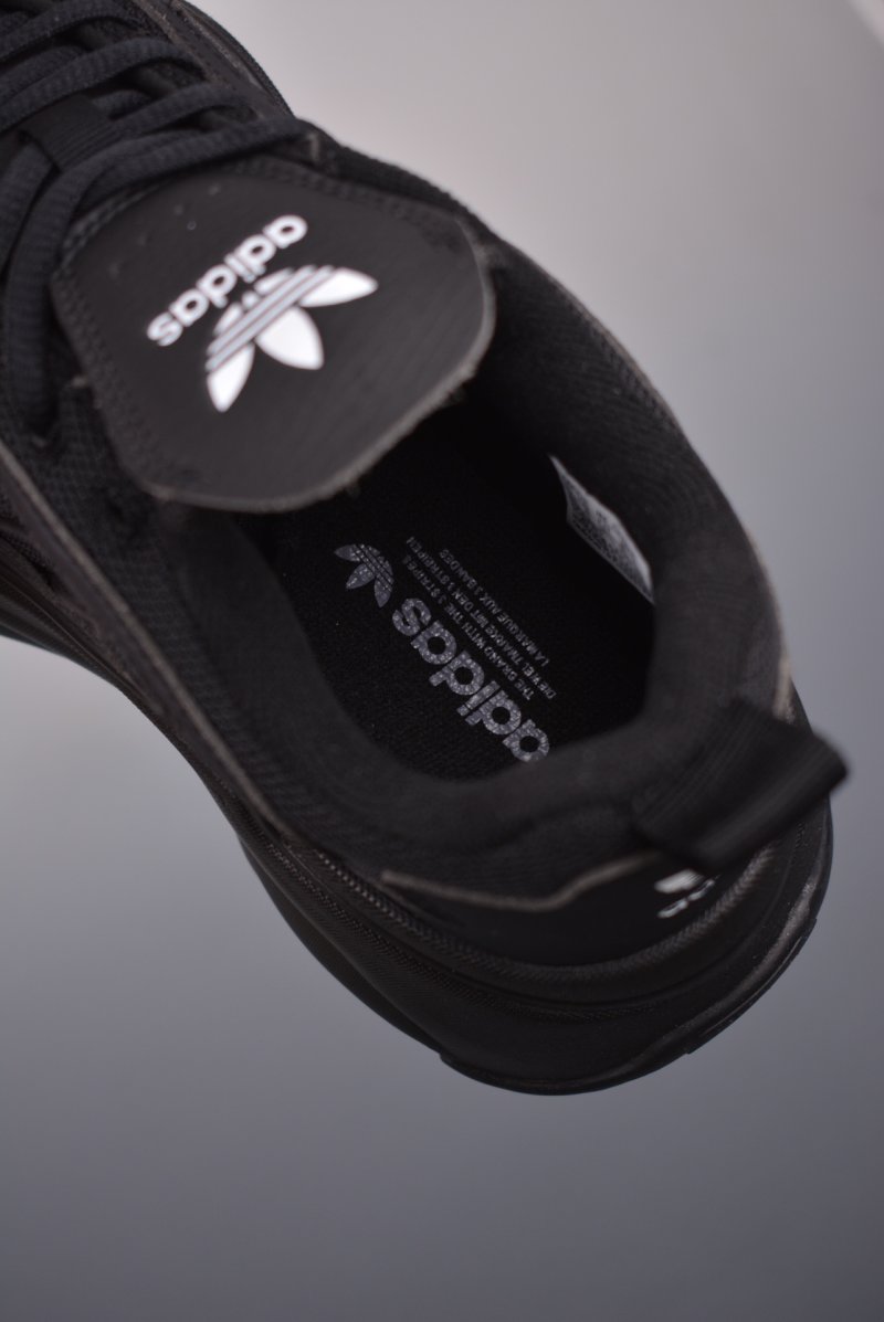 Adidas Ozgaia view