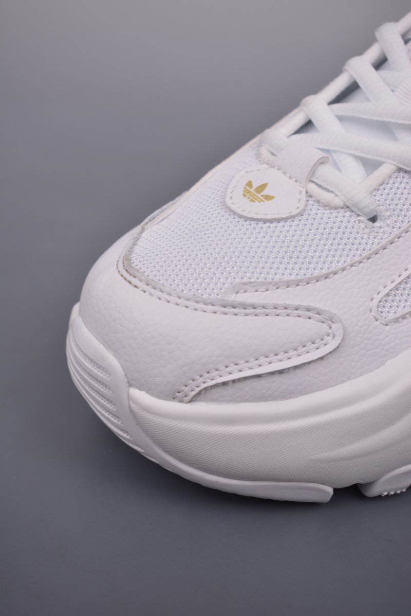 Adidas Ozgaia view