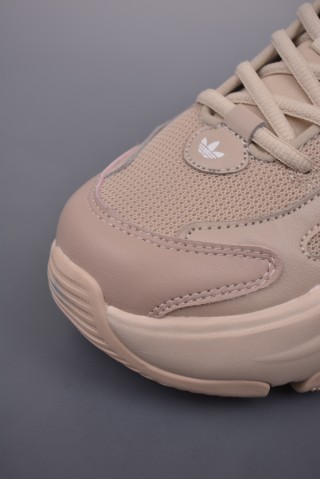 Adidas Ozgaia view 6