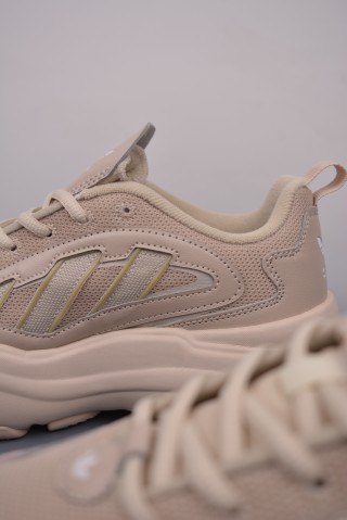 Adidas Ozgaia view 8