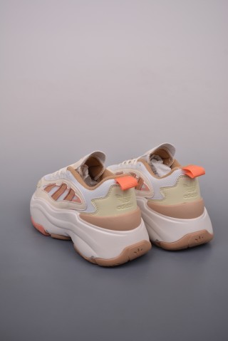 Adidas Ozgaia view 2