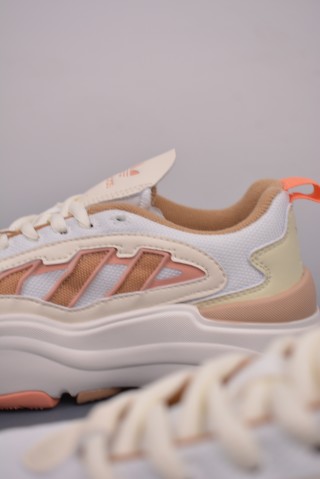 Adidas Ozgaia view 8