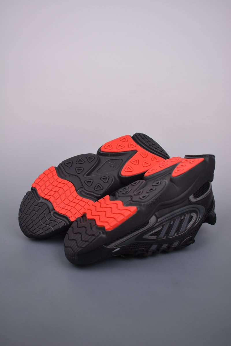 Adidas Ozmillen view