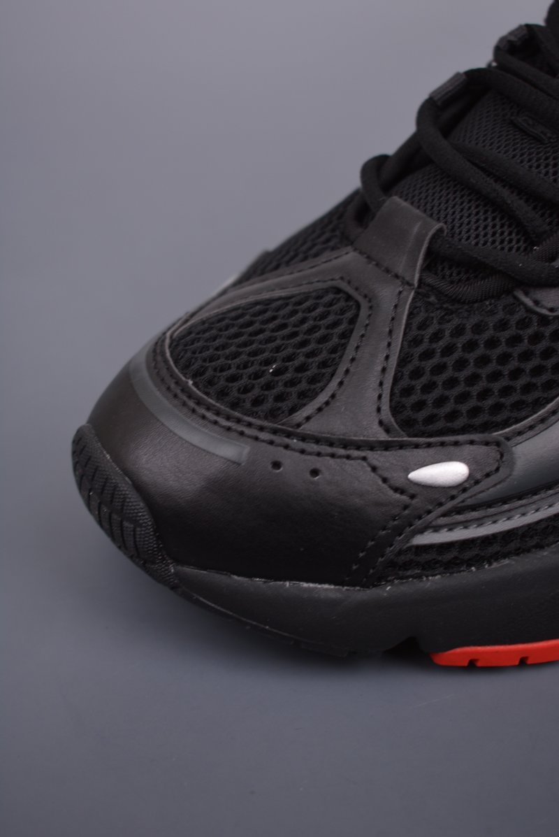 Adidas Ozmillen view