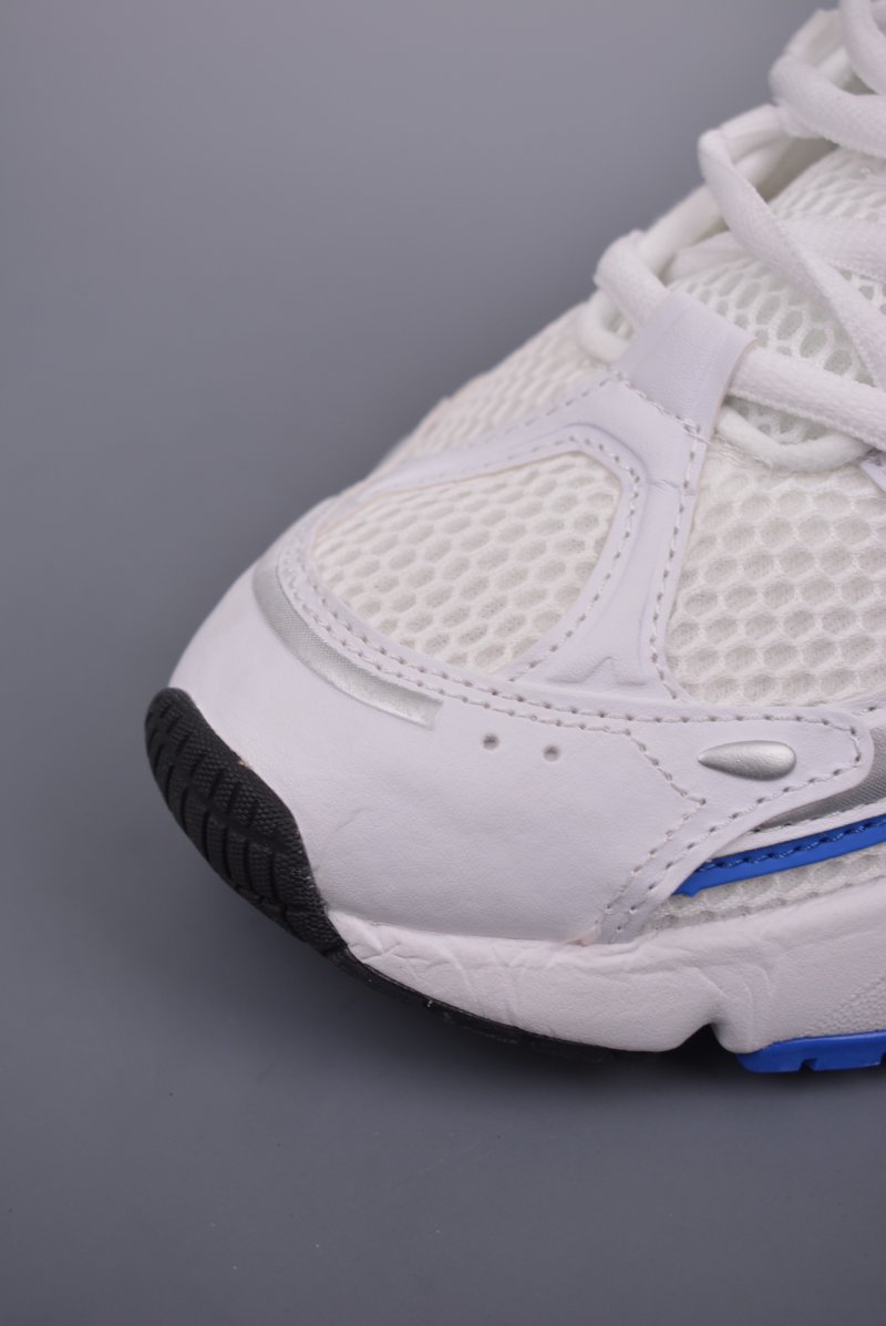 Adidas Ozmillen view