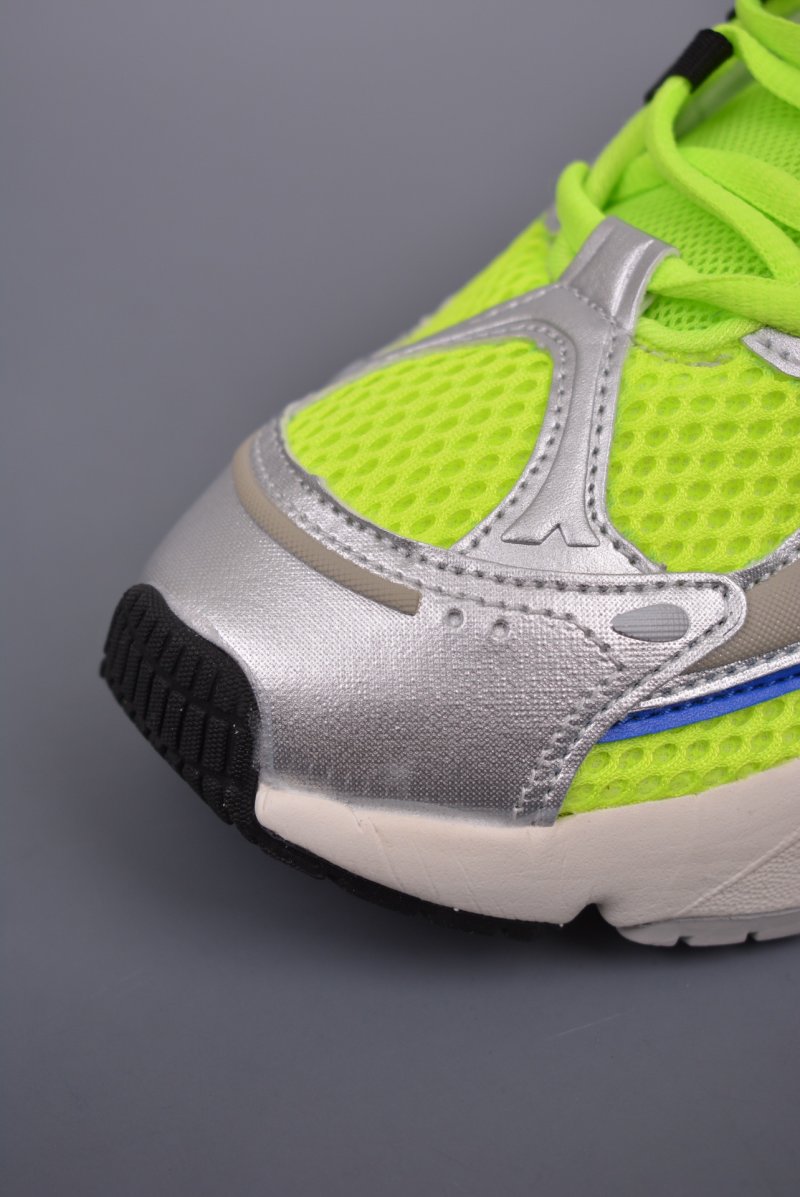 Adidas Ozmillen view