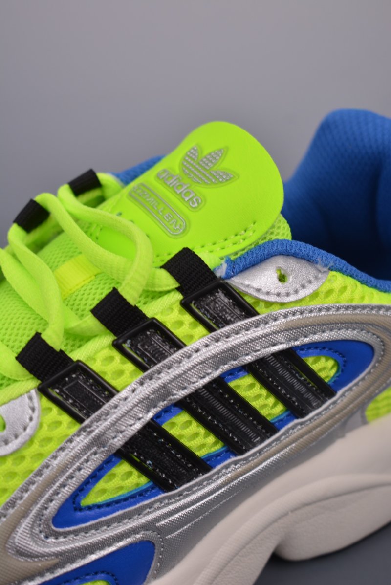 Adidas Ozmillen view
