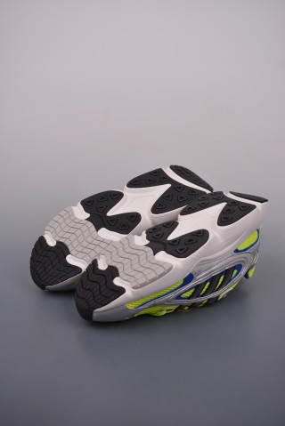 Adidas Ozmillen view 3