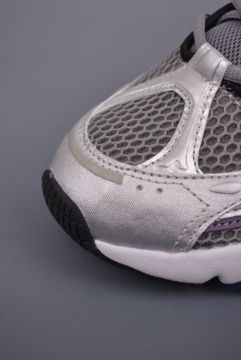 Adidas Ozmillen view