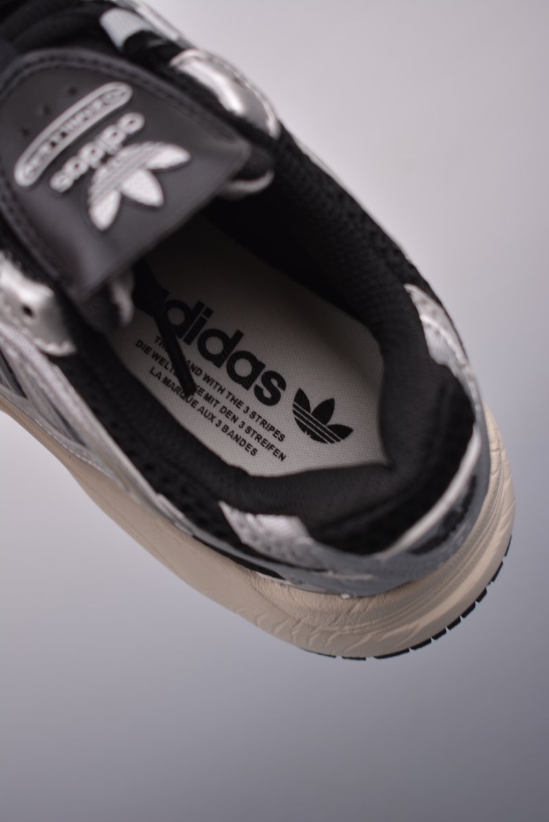 Adidas Ozmillen view