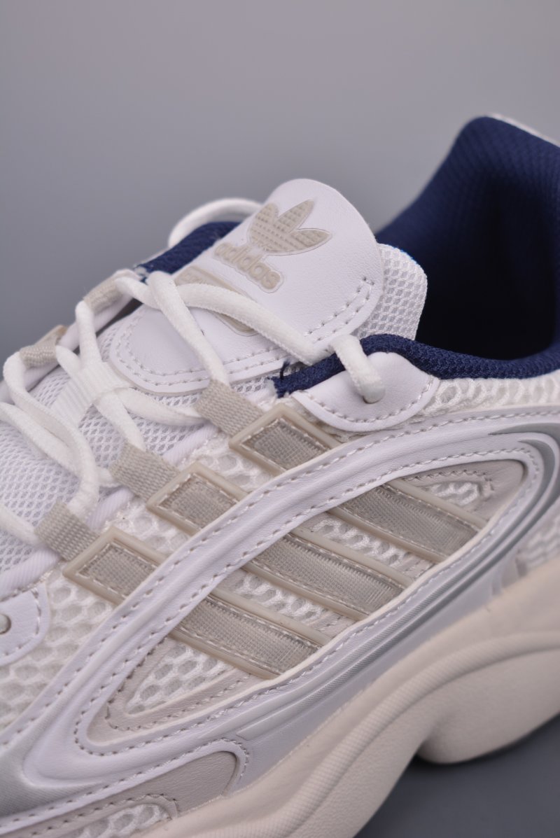 Adidas Ozmillen view