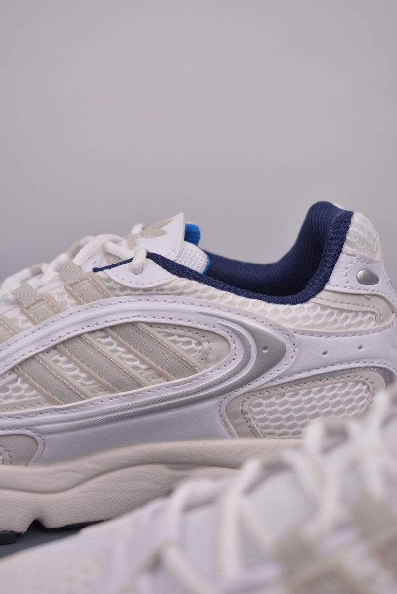 Adidas Ozmillen view
