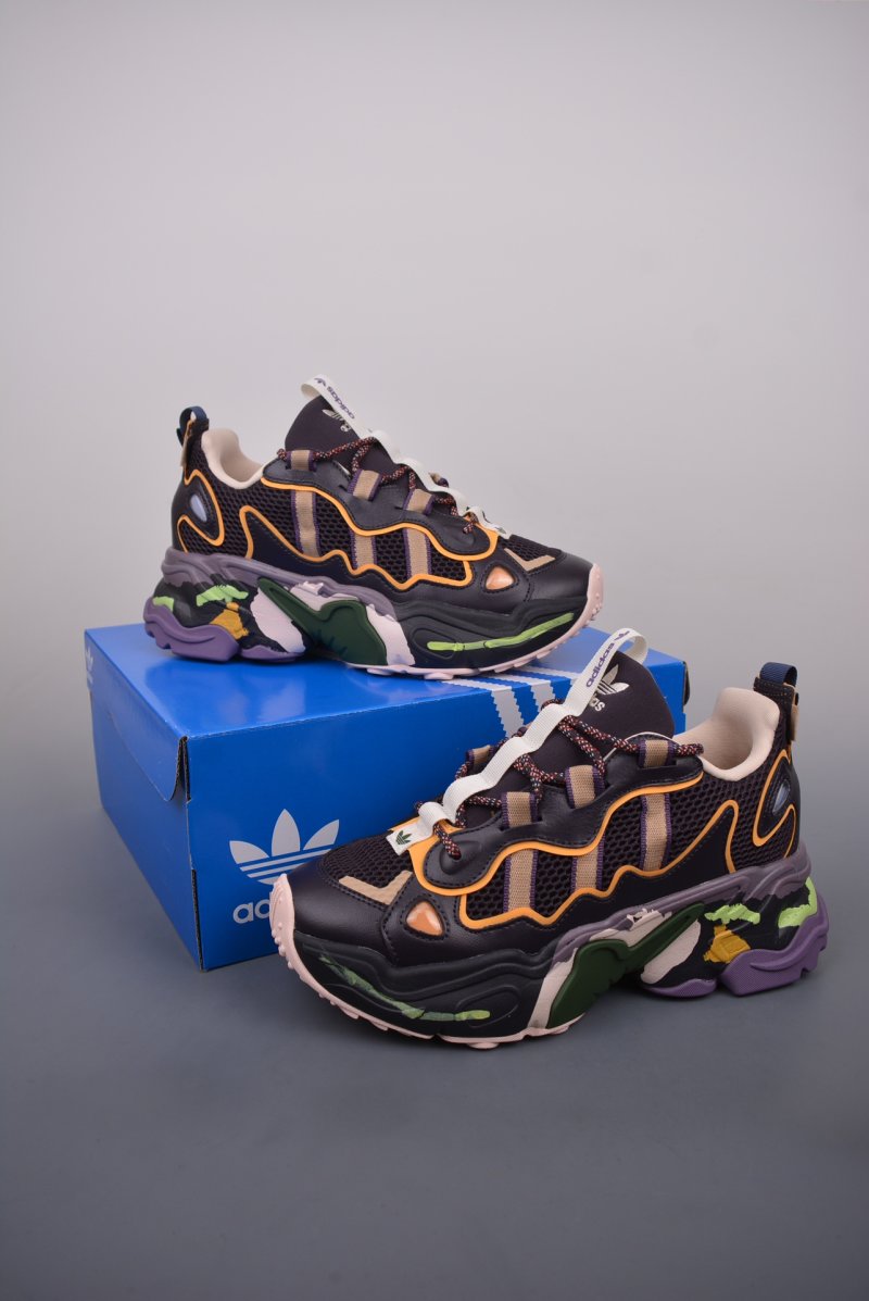 Adidas Ozthemis view