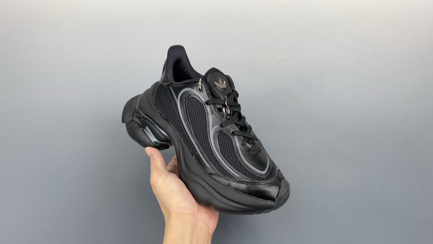 Adidas Ozvenuz