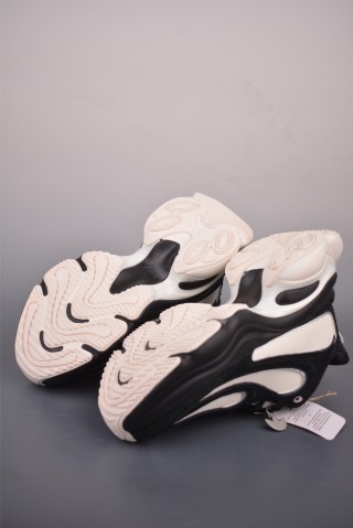 Adidas Ozvenuz view 3