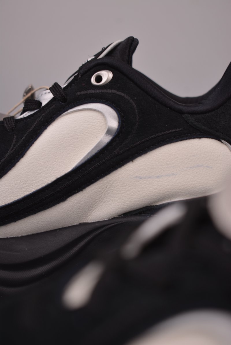Adidas Ozvenuz view