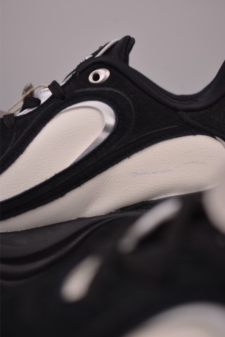 Adidas Ozvenuz view 8