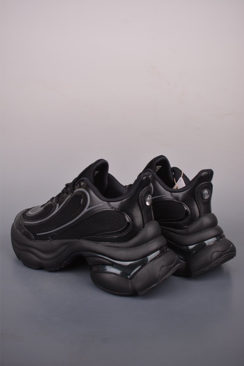 Adidas Ozvenuz view